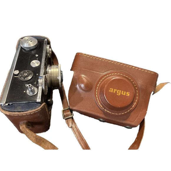 Vintage Argus 35mm Coated Cintar Lens Leather Case - Picture 5 of 7